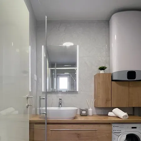 Modern Jacuzzi Minnie Lägenhet