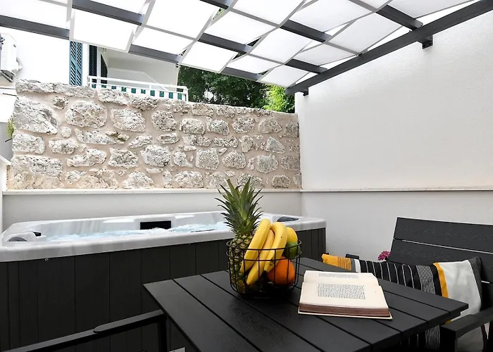 Apartman Modern Jacuzzi Minnie *